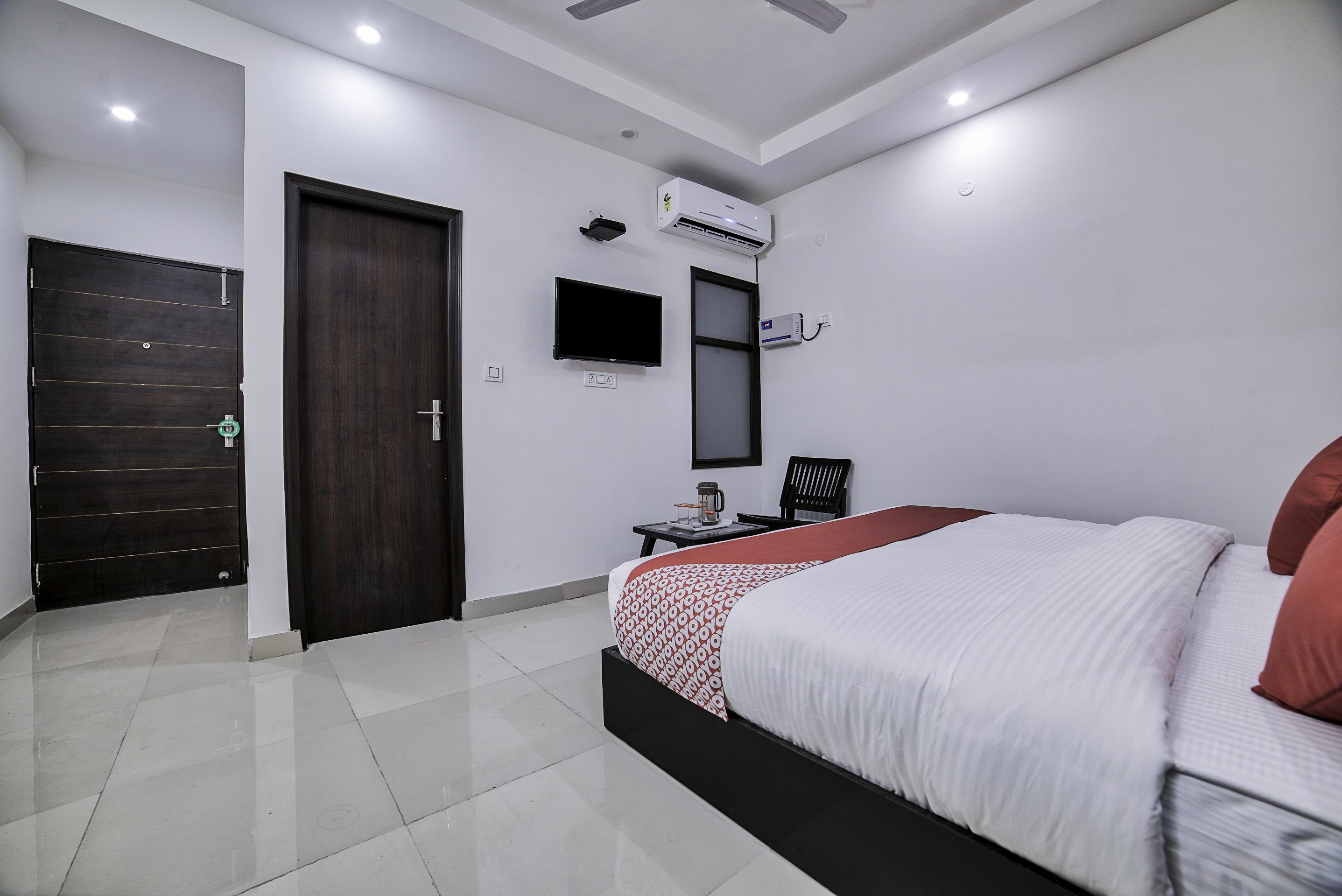 Hotel O Crown Residency Faridabad Exterior photo