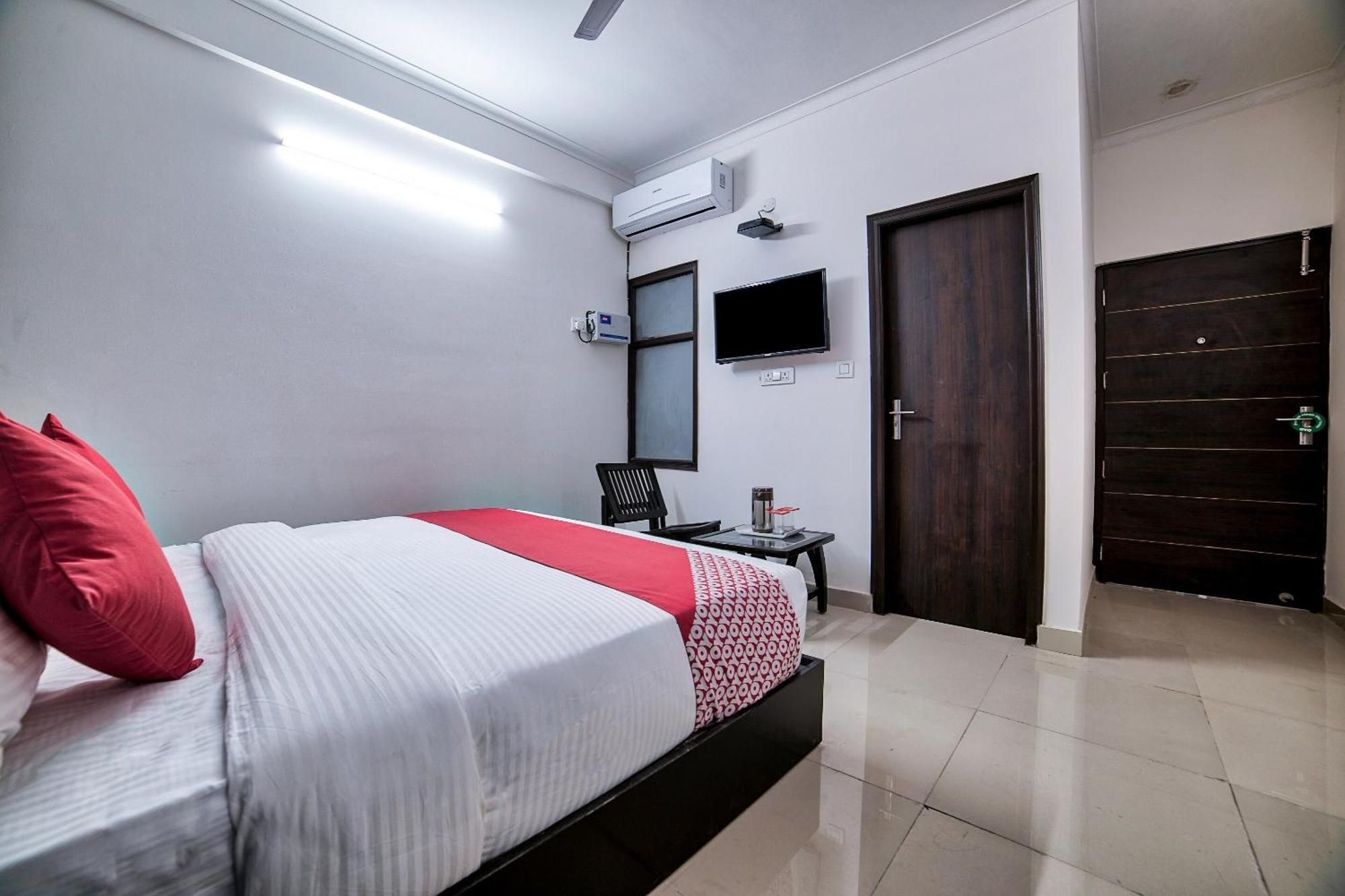 Hotel O Crown Residency Faridabad Exterior photo