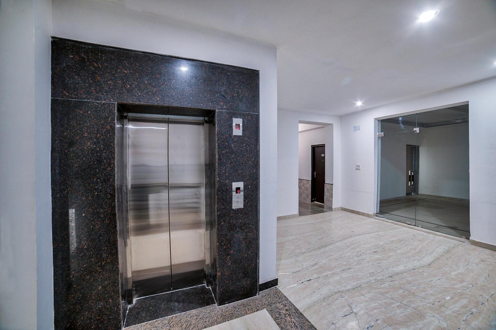 Hotel O Crown Residency Faridabad Exterior photo